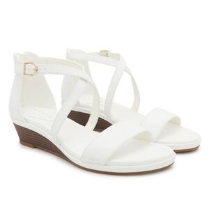 New!! Kelly & Katie Womens Ammiya White Wedge Sandals/shoes